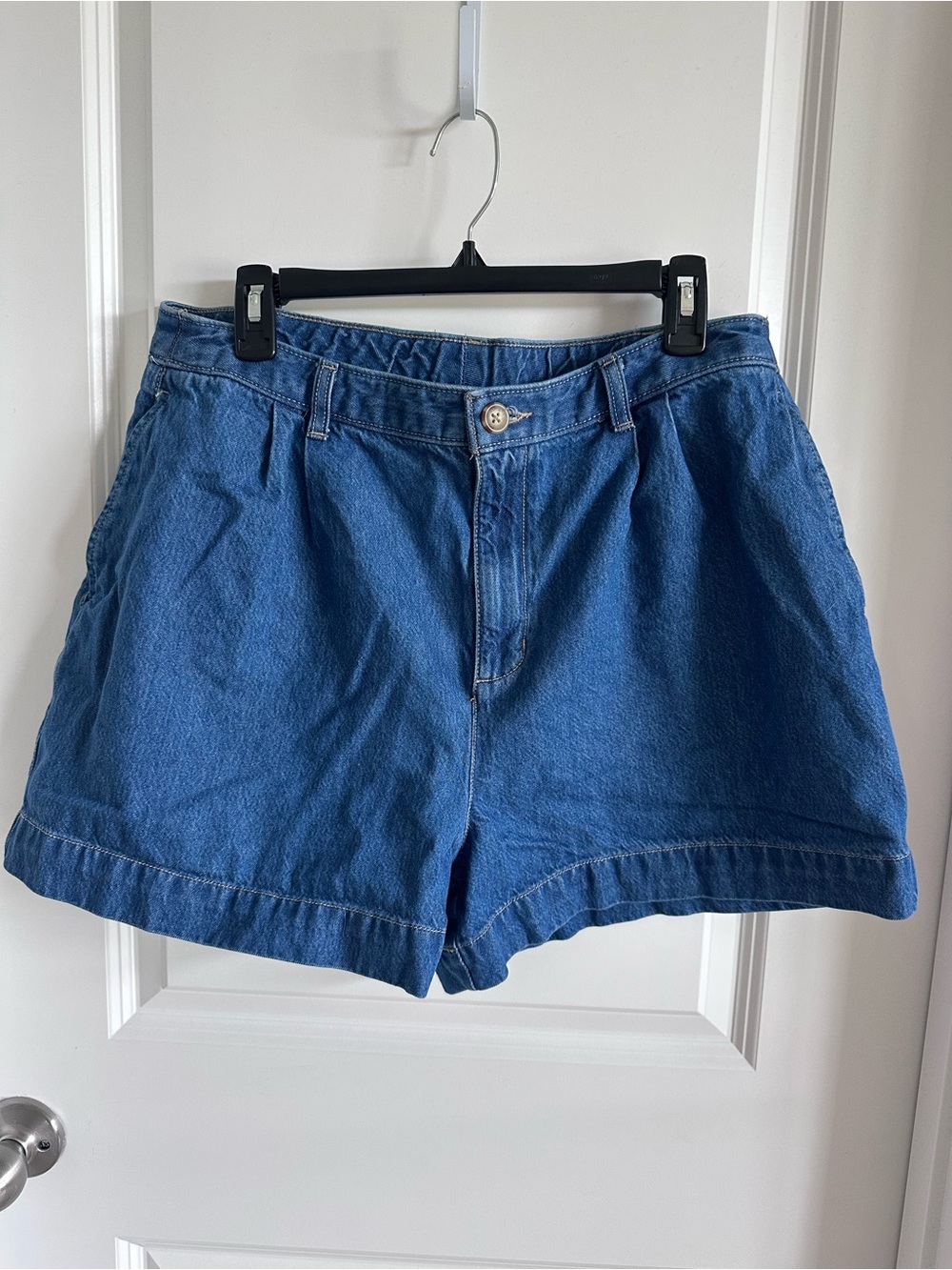 Old Navy Classic Denim High-Rise Shorts - Blue